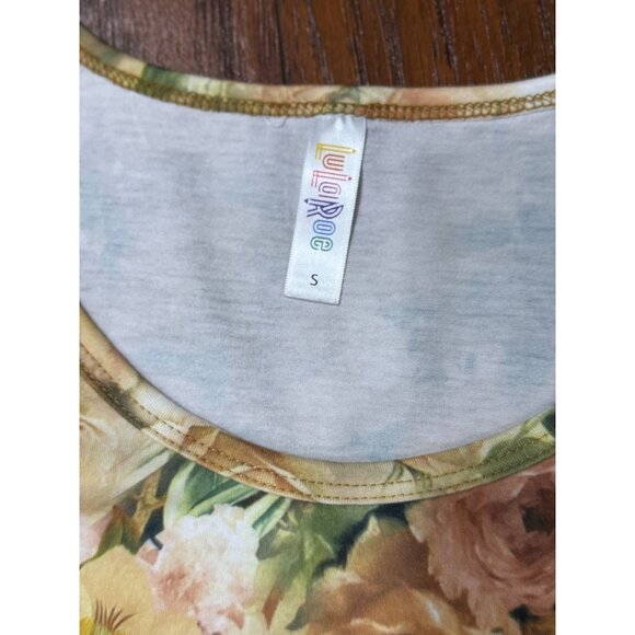 NEW LuLaRoe Womens Knit Tunic Top S Short Sleeve Brown Yellow Floral Scoop Neck - Picture 8 of 8